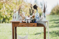 eclectic table decor